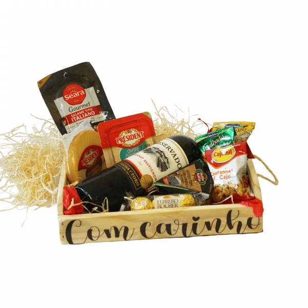 Cesta Gourmet Premium Queijos e Vinho Chileno